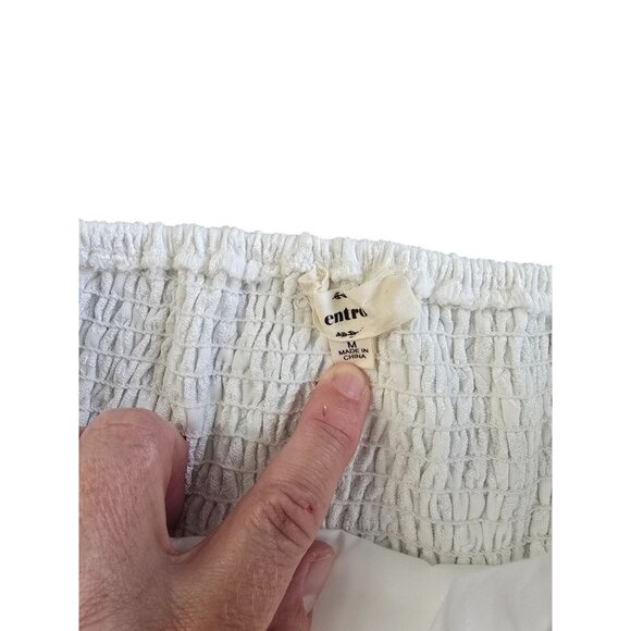 White Strapless Ruffle Peplum Top With Textured Fabric By Entro M - Picture 3 of 6